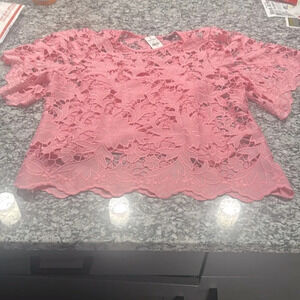 Brand new express crochet floral scalloped shirt